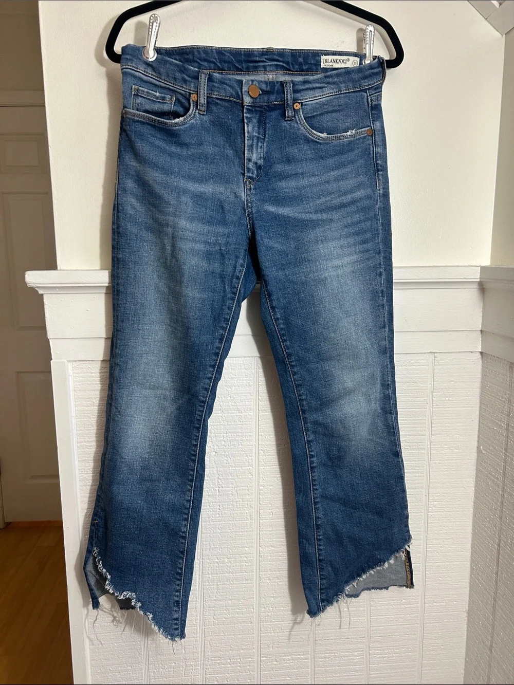 BLANK NYC Kick Flare Raw Hem Denim Jeans size 27